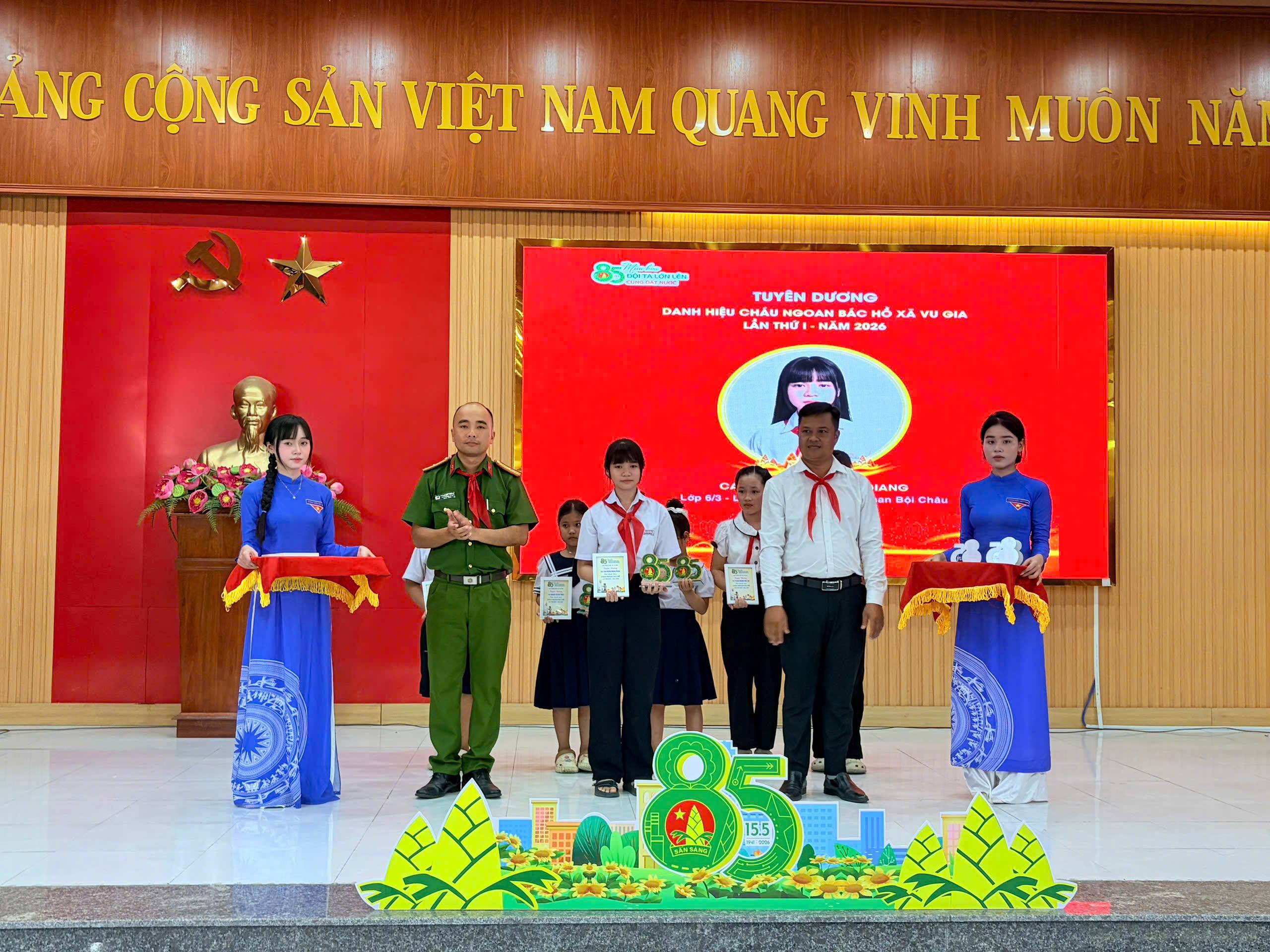 anh tin bai